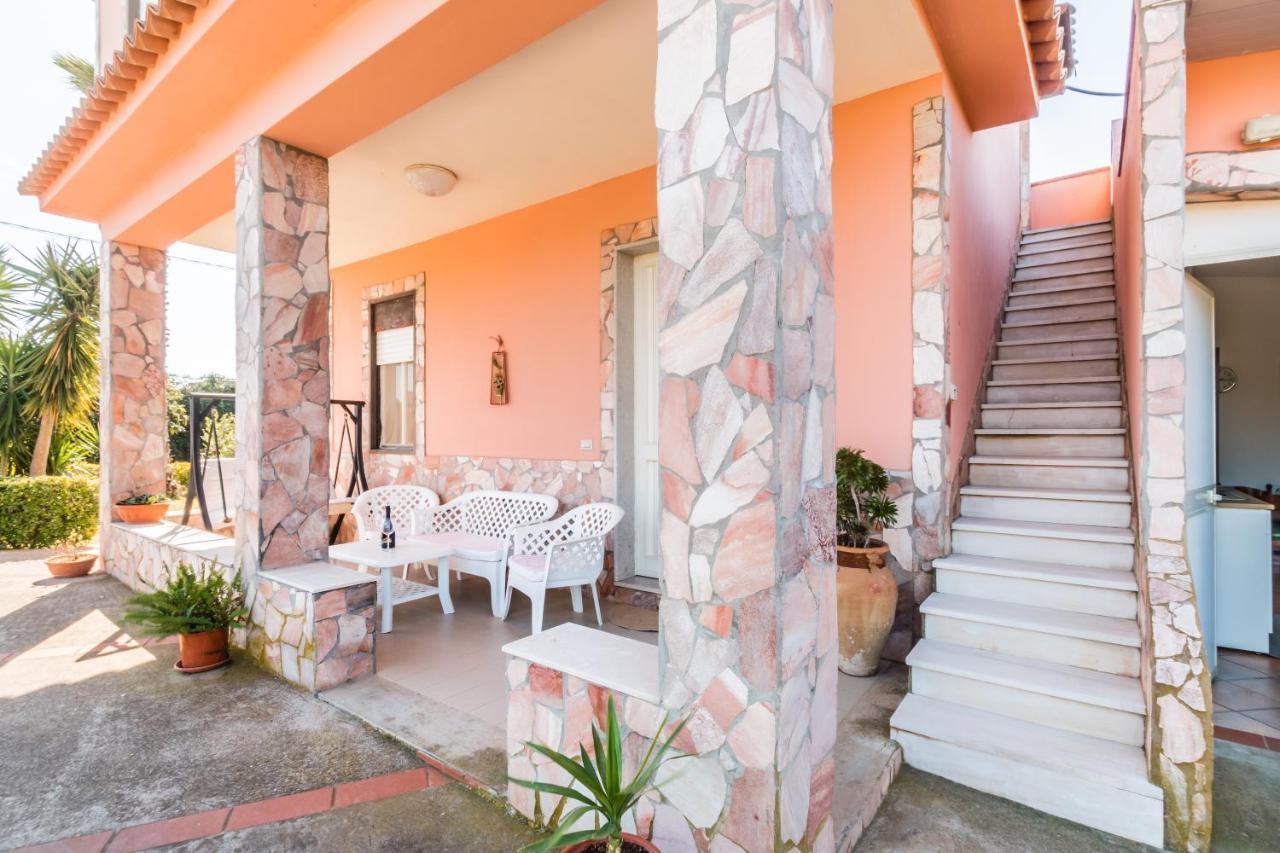 Villa Rosa Near The Sandy Beach, Parking & Wifi Noto Luaran gambar