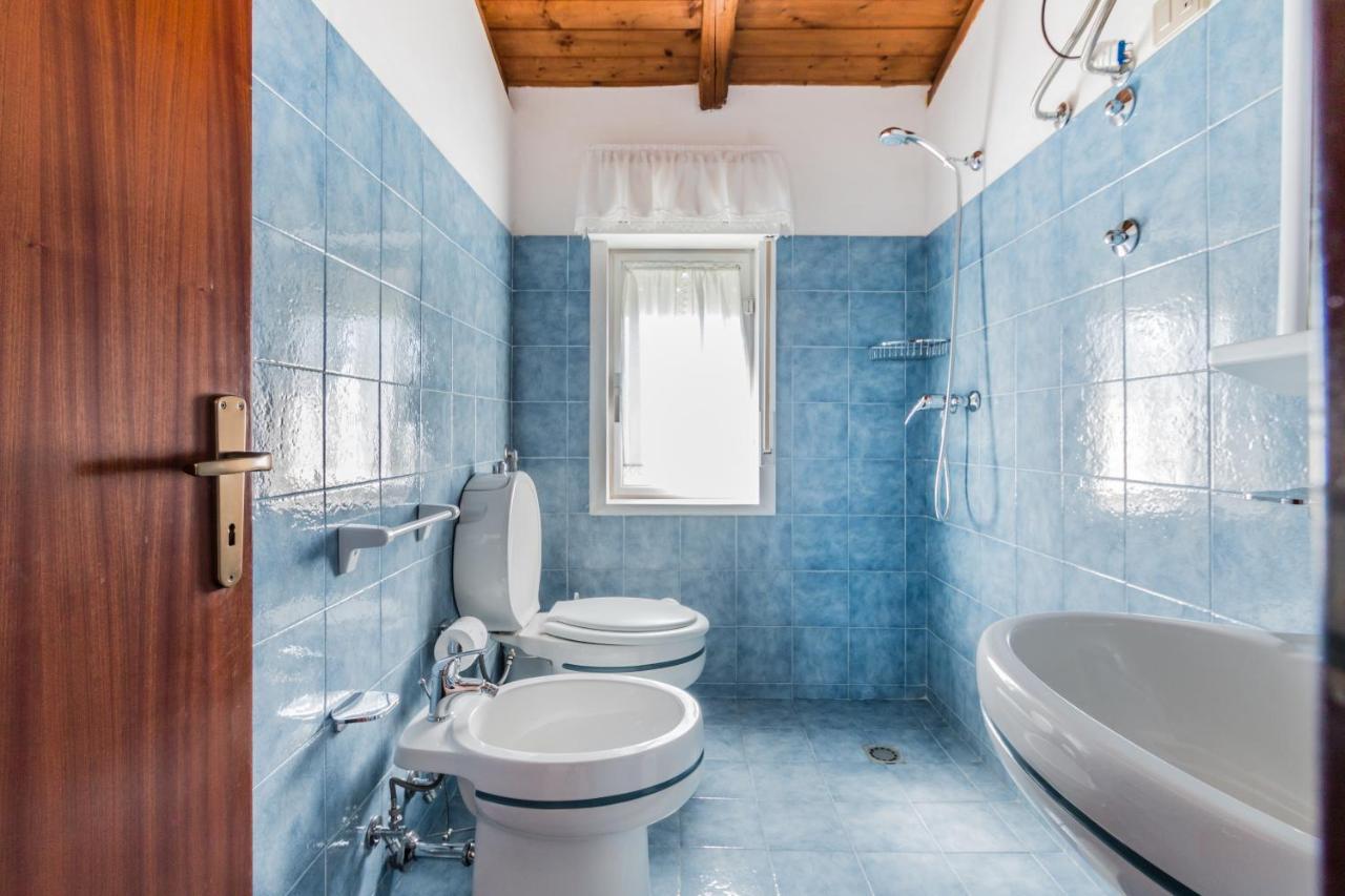 Villa Rosa Near The Sandy Beach, Parking & Wifi Noto Luaran gambar